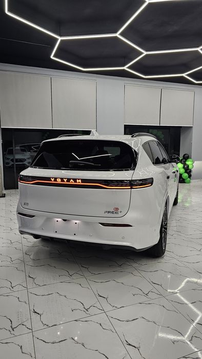 VOYAH FREE +
"
 Bu kombinatsiya — sizga elektr avtomobilining jimligi