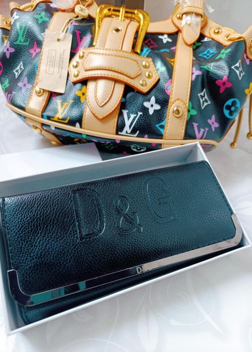 Стилен дамски портфейл D&G