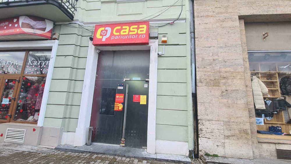 Spatiu comercial Vanzare sau Inchiriere - Centru AR Bd Revolutiei