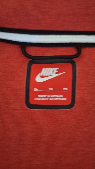 Nike Tech Fleece rosu