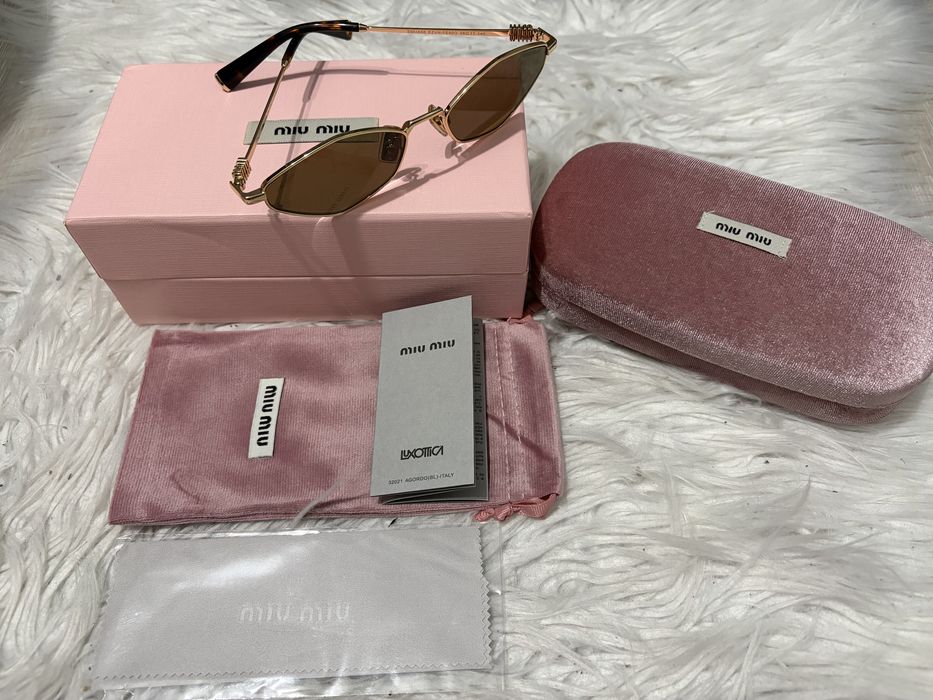 Miu miu слънчеви очила