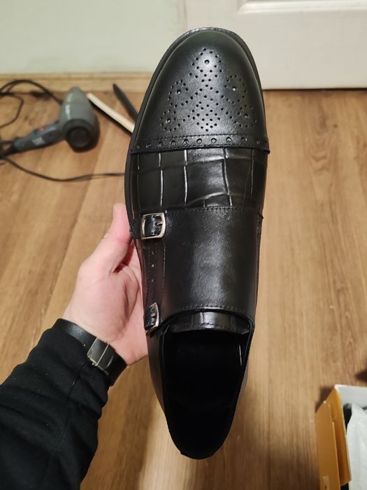 Vand papuci,pantofi ce o fi