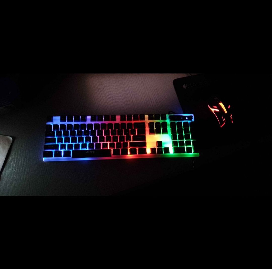 klavitura X1000 RGB podsvetka