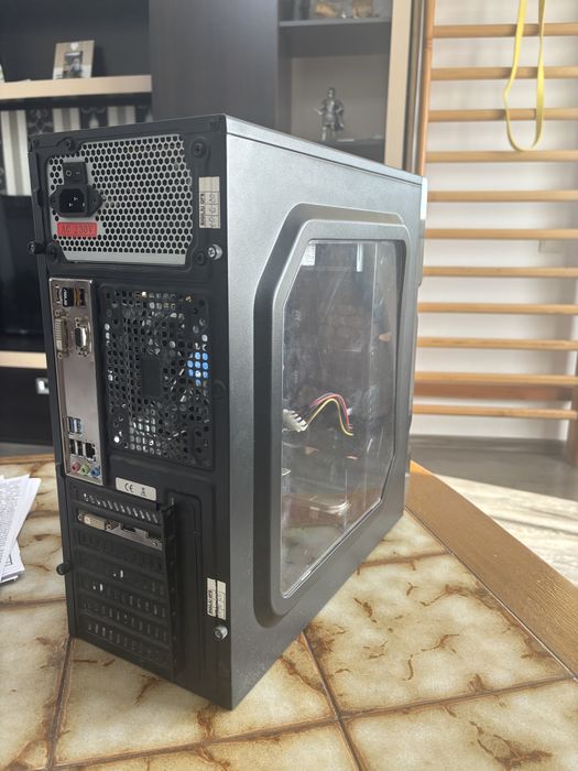 Vand Calculator Gaming 16gb ram + mouse si tastatura