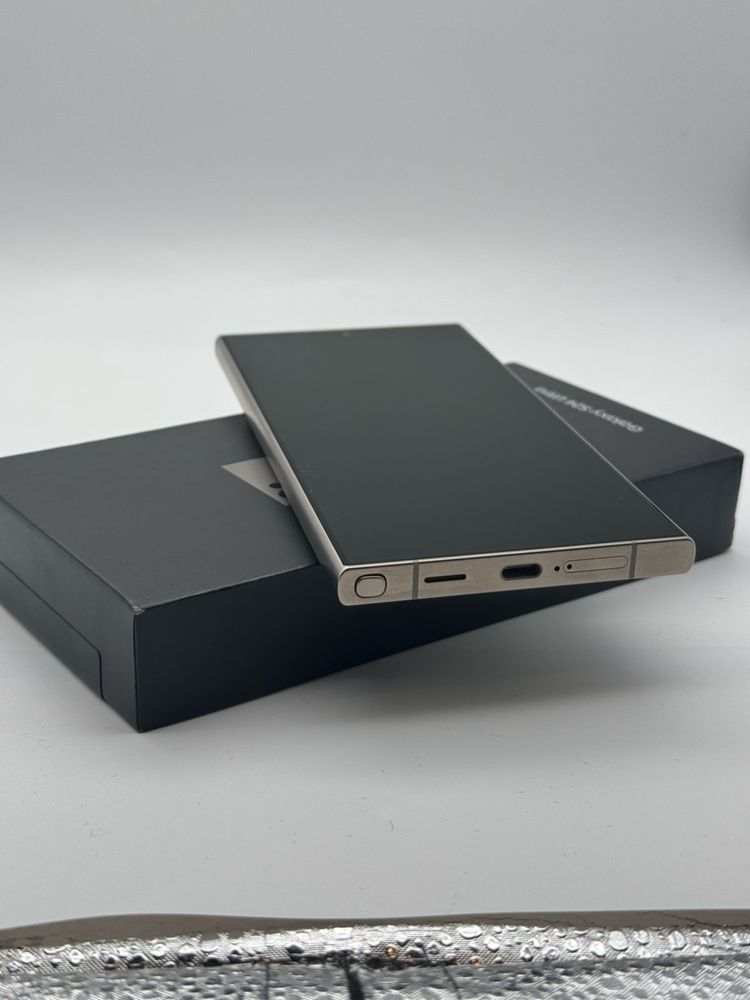 Samsung S24 Ultra 12/256gb