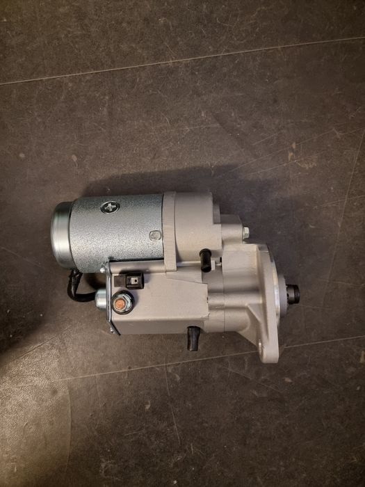 Electromotor BOBCAT 325 328 331 334 337 341 329 E35 E42 E45 E50 E55