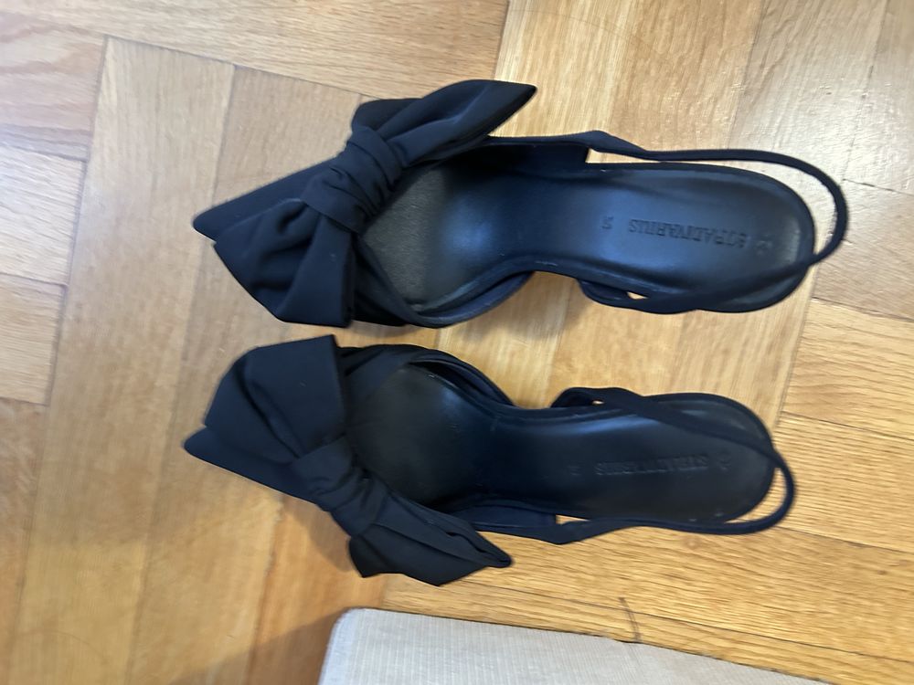 Обувки на ток stradivarius