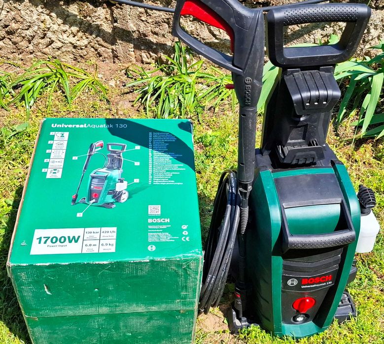 Водоструйка Universal Aquatak 130 BOSCH