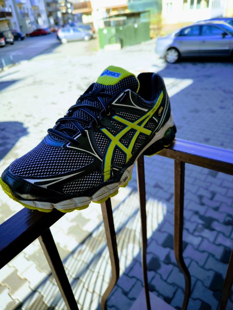 Preț fix,Asics GORE-TEX pt alergare Nr44 Int28cm nu Nike Adidas