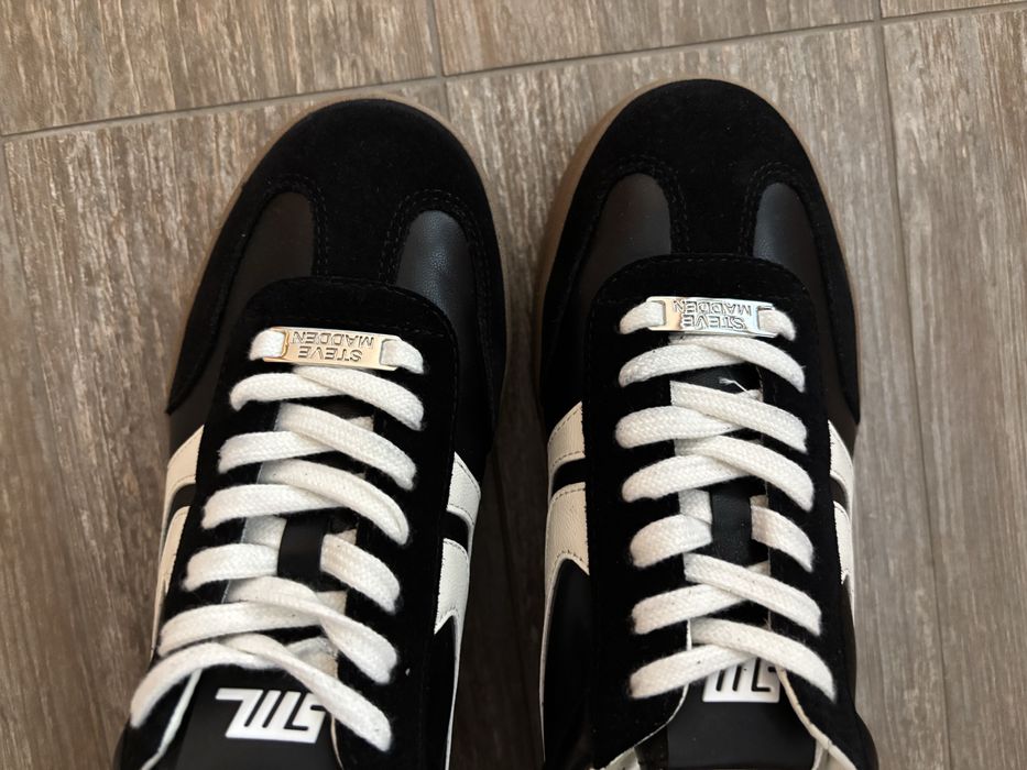 Steve Madden сникърси