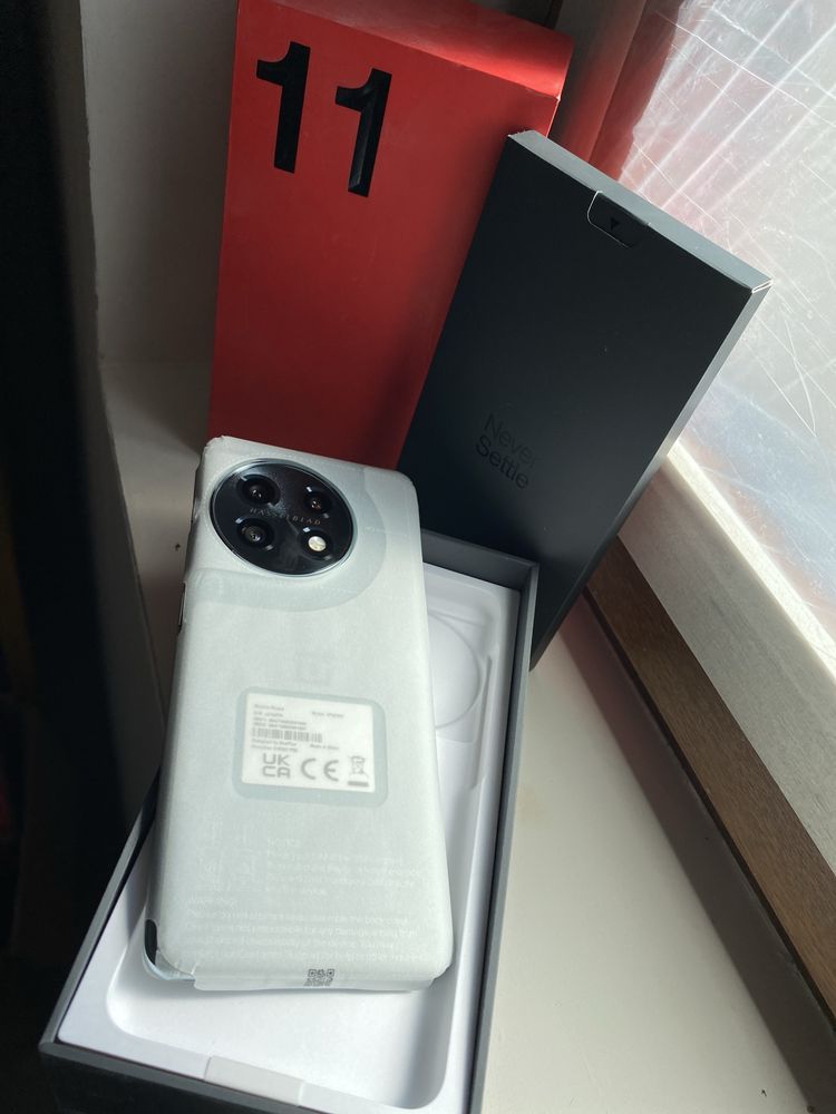OnePlus 11 5G 16GB+256GB