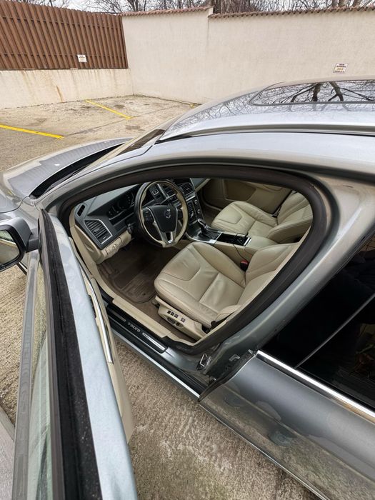 Volvo XC 60 D5.