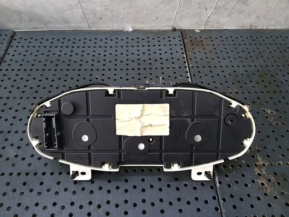Ceasuri bord benzina ford fiesta 6 cb1 ccn 8a6t10849ae