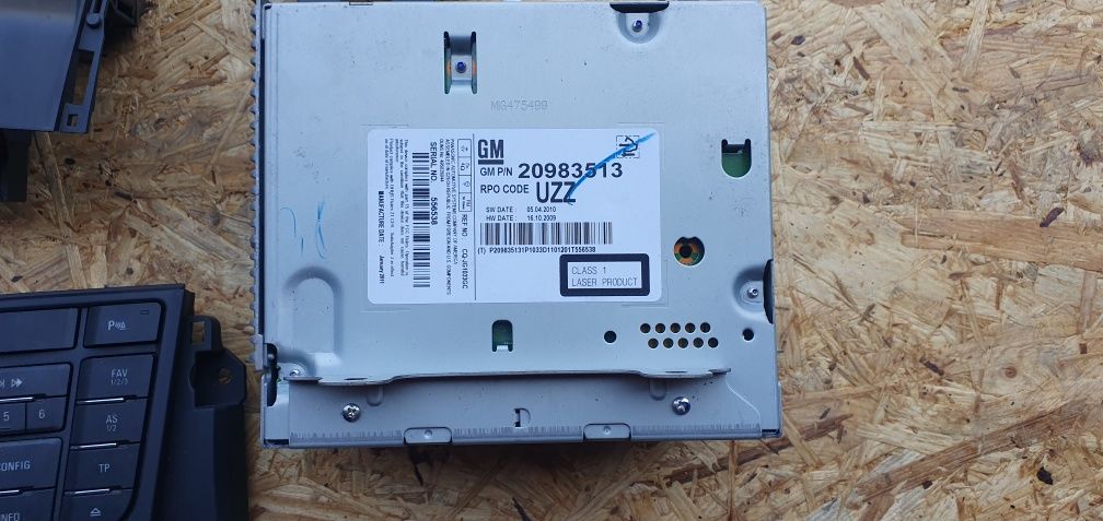 Grilă / consolă Opel Astra J bloc lumini /  panou AC radio MP3 confort