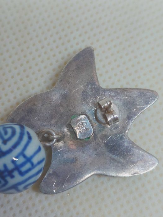 Cercei din argint cu ceramică pictată manual – motiv chinezesc