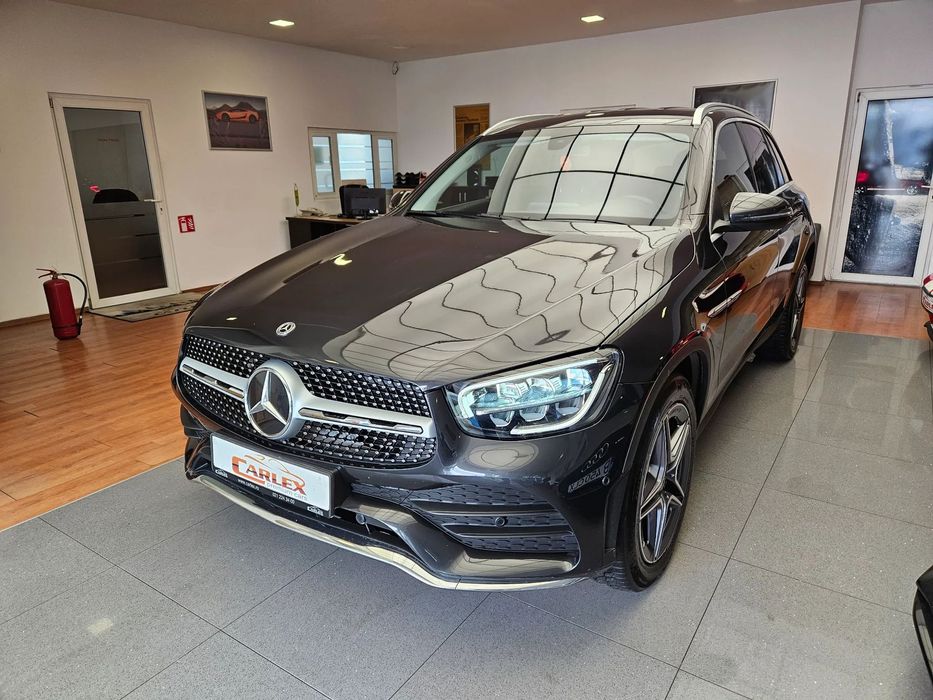 Mercedes-Benz GLC MHEV | Pachet AMG | Camera parcare spate | Faruri LED | Navigatie |