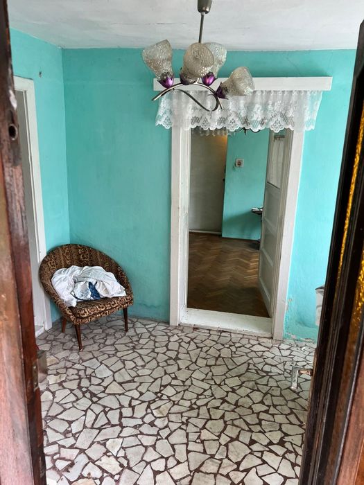 Vând casă în Simeria