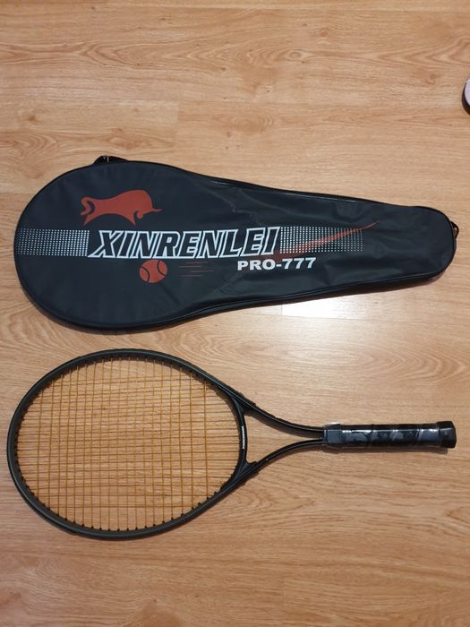 Vand racheta tenis