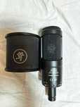 Microfon de studio Audio Technica AT2050