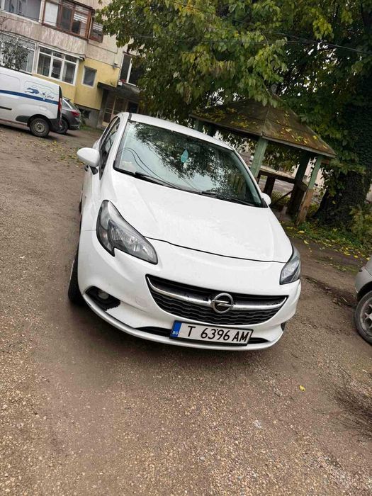 Продавам Опел Корса