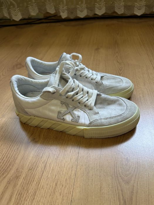 Off-White Vulcanized low