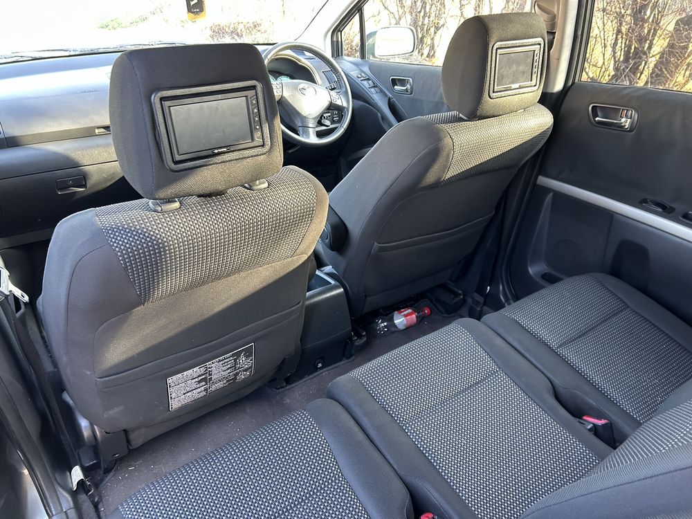 Тойота Корола Версо 2,2д-кат 177кс на части/Toyota korola verso 2,2 d
