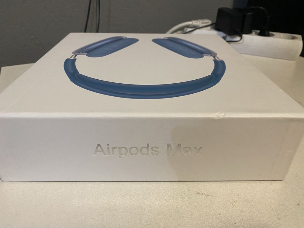 AirPods Max Blue