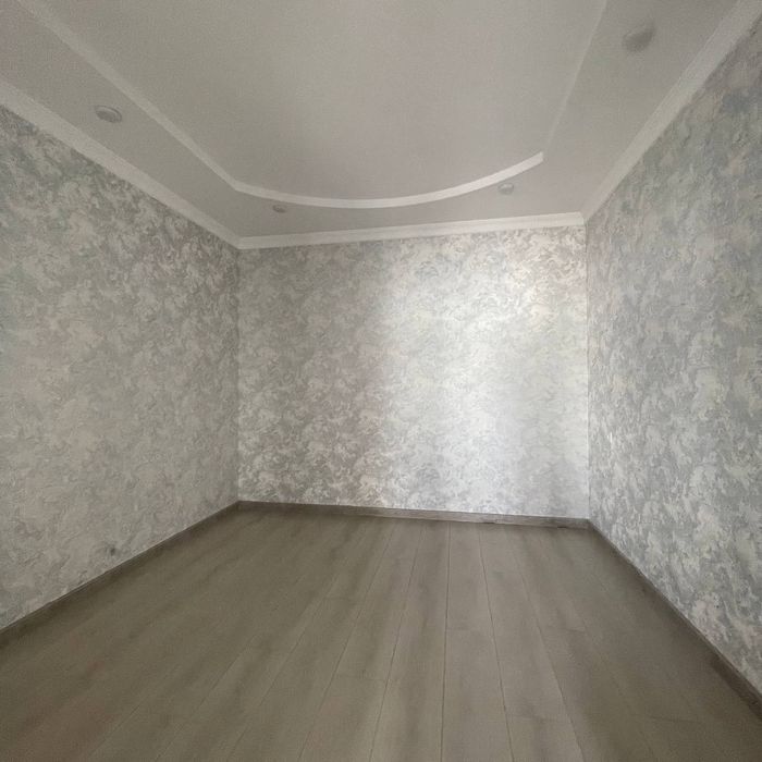 Куктеракдан утганда Генерал мактаб кучада 3.5 сотиг 4 хона сотилади