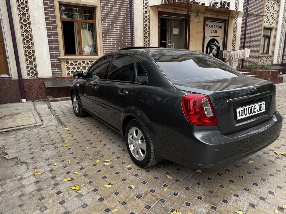 Продам свой автомобиль Jentra.