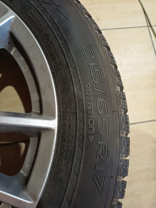 Vand jante 17 de pe audi Q3 cu cauciucri