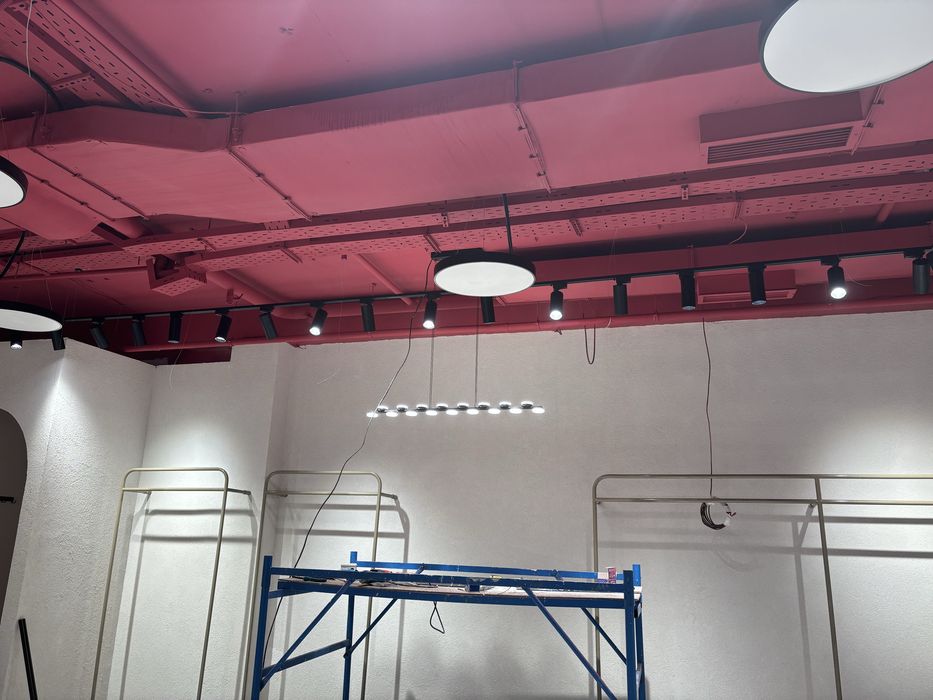 Шпаклевка, обои, ламинат, плинтус, мокрый шёлк, электрика сантехника