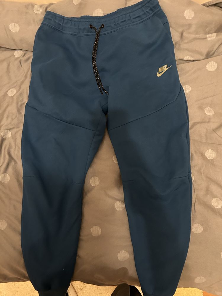 Nike Tech Fleece