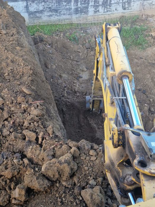 Lucrari buldoescavator,agregate de constructii pana la 40t