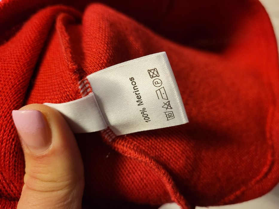 Vestă cu volănașe din lână merinos extrafină