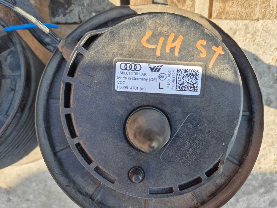 Perna spate Audi Q7 4M stanga dreapta 4M0616002AK 4M0616001AK