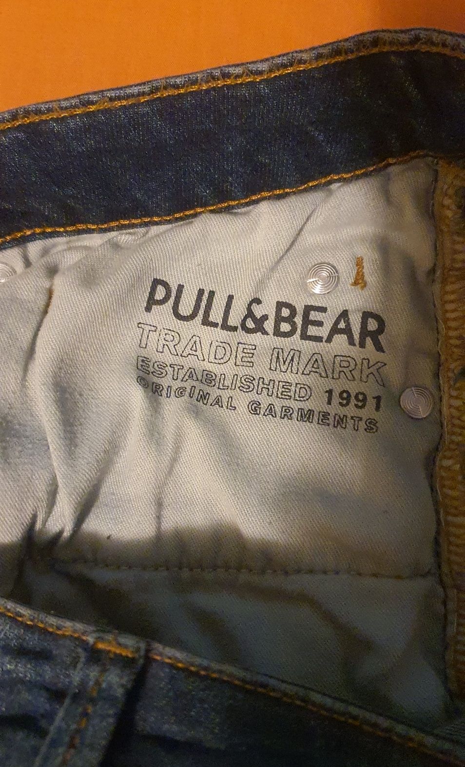 Pantaloni scurti Pull& Bear masura 31/M