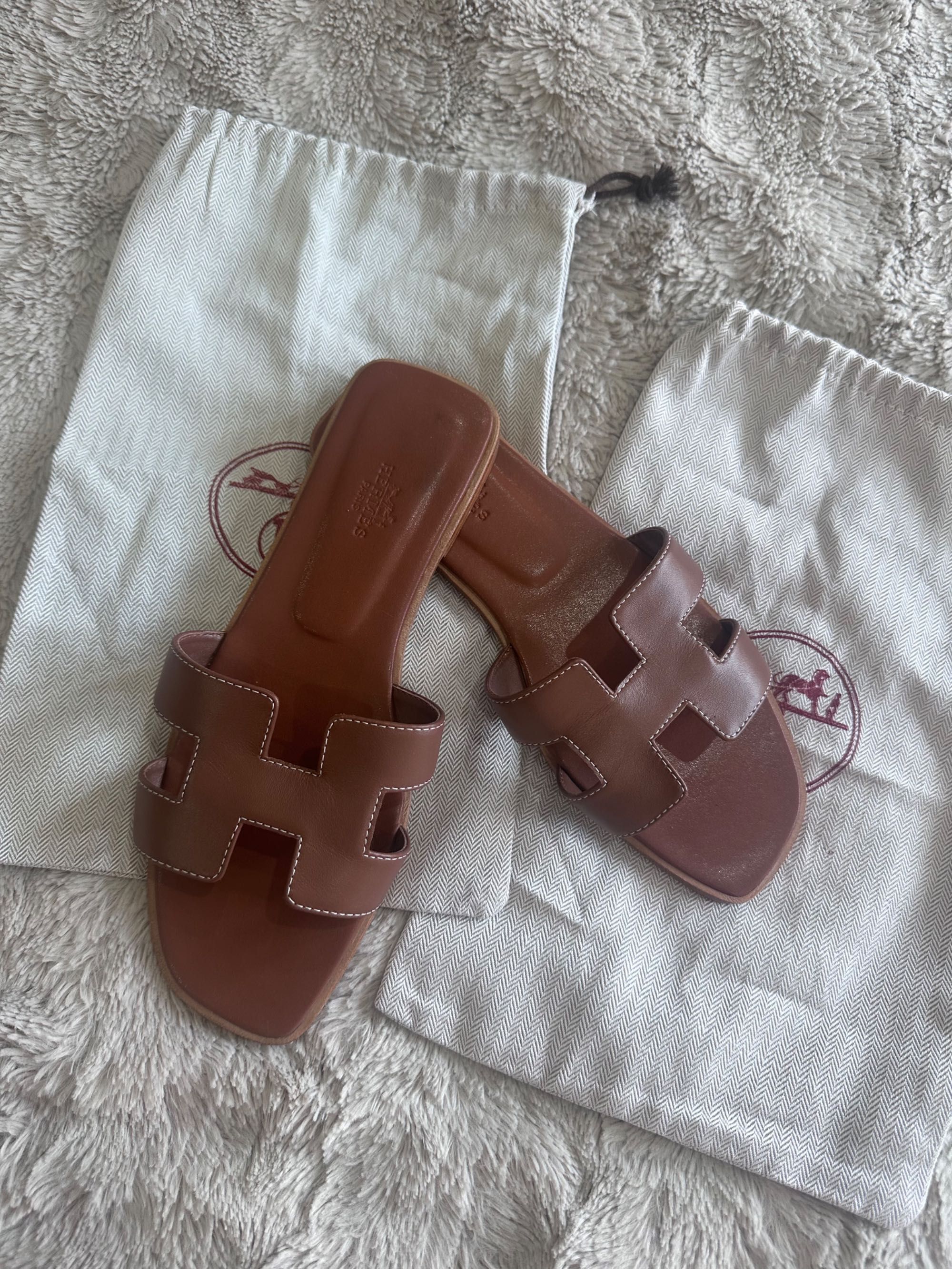 Чехли Hermes Oran