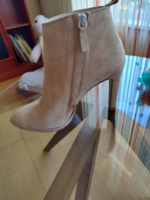 Botine dama Zara mărimea 40 piele întoarsă