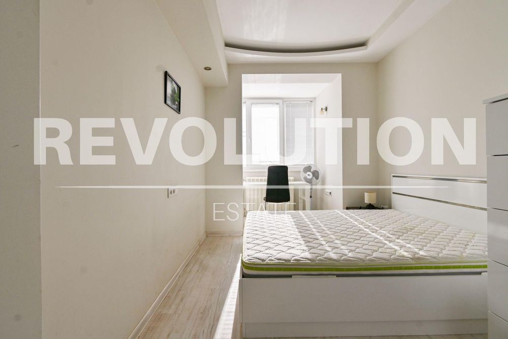 Дава се под наем Тристаен апартамент в София, Зона Б-5 - 80 кв.м за 766 € - Снимка #4