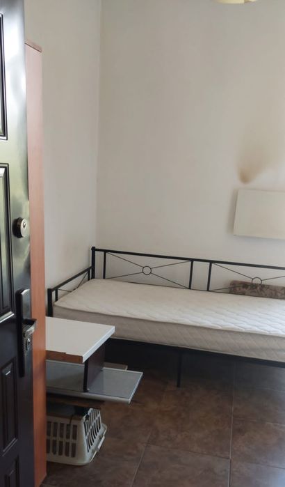 Дава се под наем Ателие в София, Център - 32 кв.м за 255 € - Снимка #2