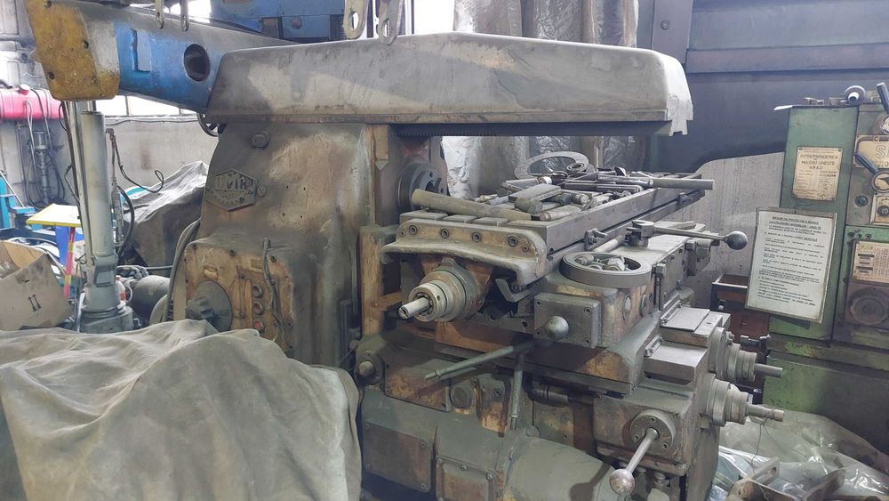 FU 32 Freza universala IM-Cugir