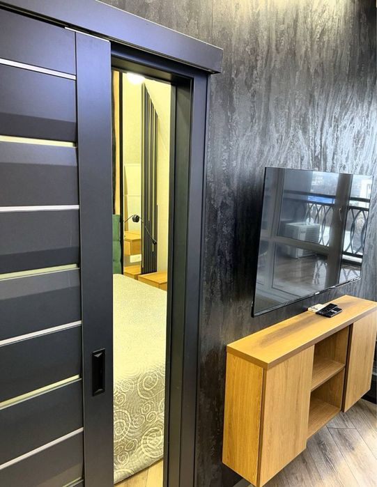 Сдается 2 ком Метро Ойбек. В новостройке ГАБУС