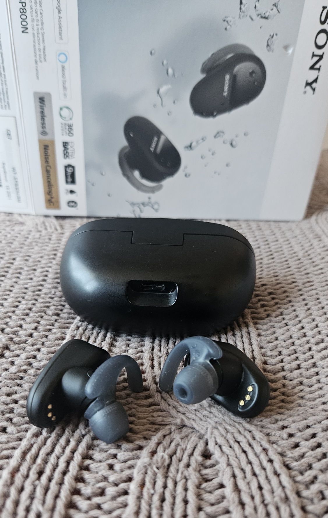 Безжични слушалки Sony WF-SP800N