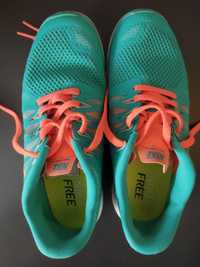 Дамски маратонки за тичане Nike Free 5.0