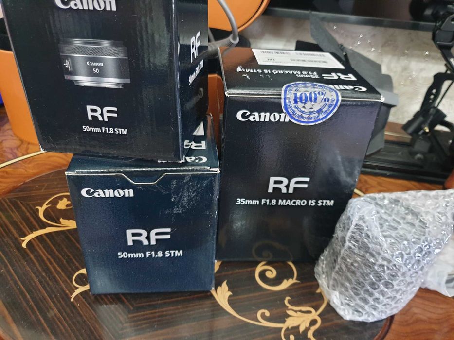 Продам обьектив Кенон RF16мм и RF 24-70 2,8 в упаковке новая