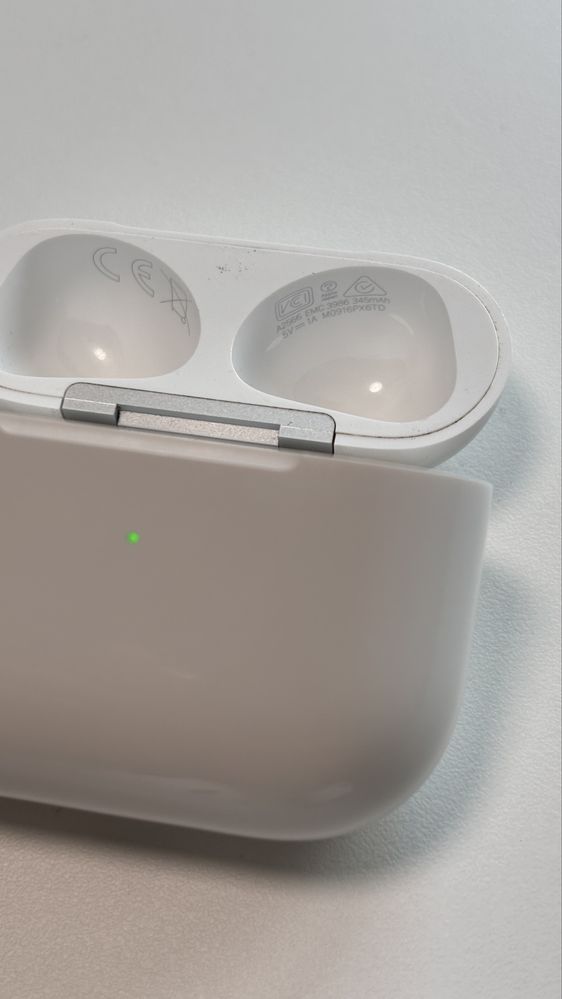 Оригинални Apple AirPods 3 + оригинален Usb-C - Ligthening кабел