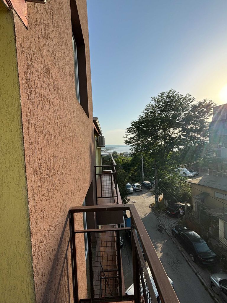 Продава се Тристаен апартамент в Варна, Погреби - 115 кв.м за 1244 €/кв.м - Снимка #11