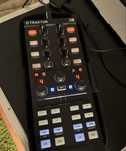 Traktor Kontrol X1 plus bag transport