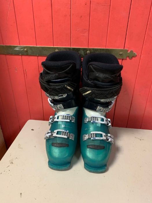 Clapari Lange Marime EU:38.5 Mondo:24.5