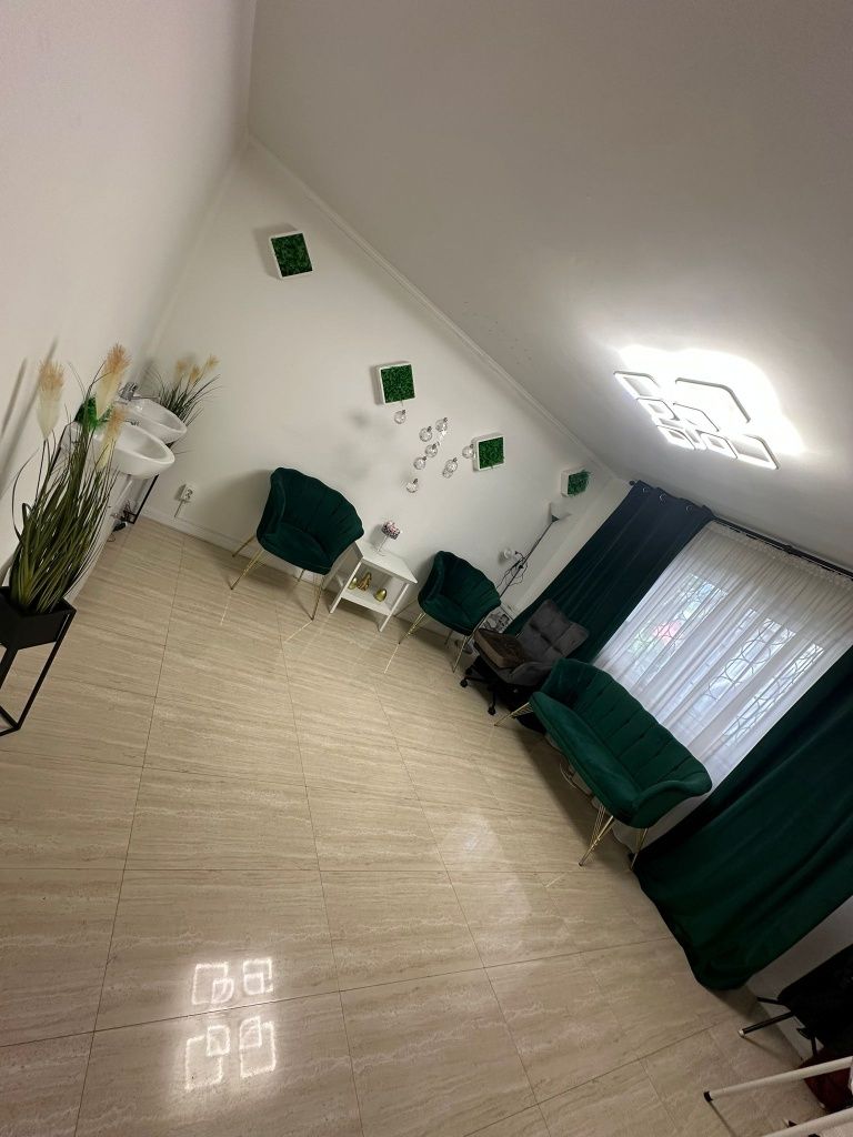 Proprietar Spatiu comercial
